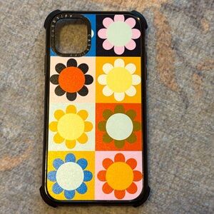 Casetify lphone 14 pro Daisy case
